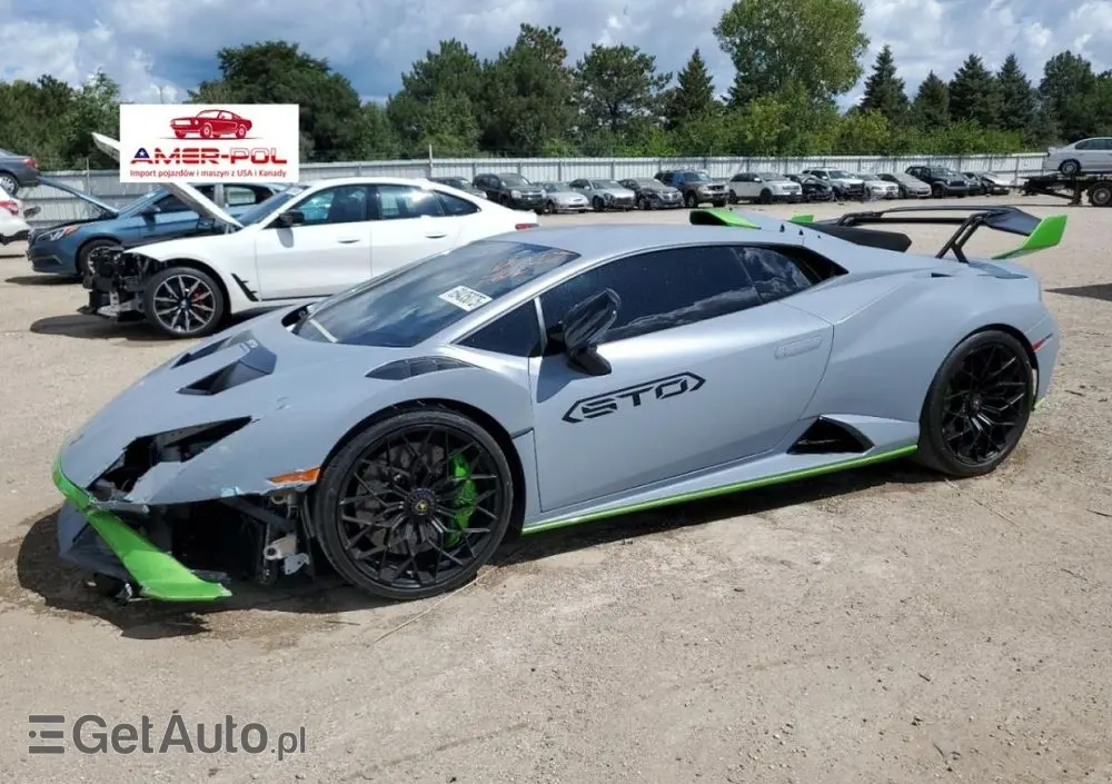 LAMBORGHINI Huracan 