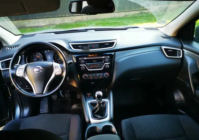 NISSAN Qashqai 1.2 DIG-T Visia EU6