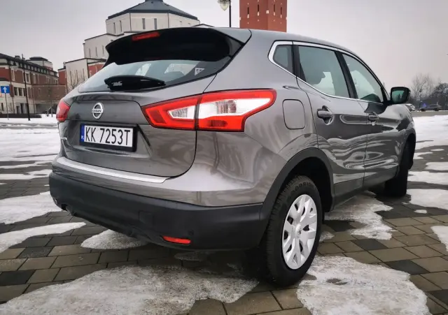 NISSAN Qashqai 1.2 DIG-T Visia EU6