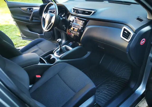 NISSAN Qashqai 1.2 DIG-T Visia EU6