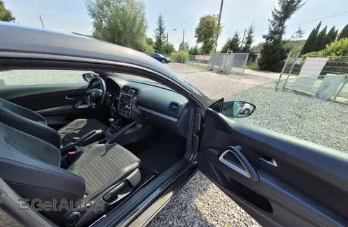 VOLKSWAGEN Scirocco 