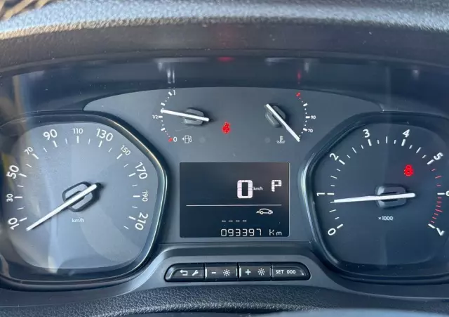 FIAT SCUDO Long 2.0 145KM/Automat/Klima/Navi/Kamera/Skórzana kierownica/bogata wersja/Niemcy 