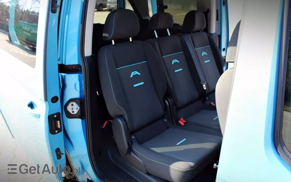 FORD Tourneo Connect 2.0 EcoBlue Active