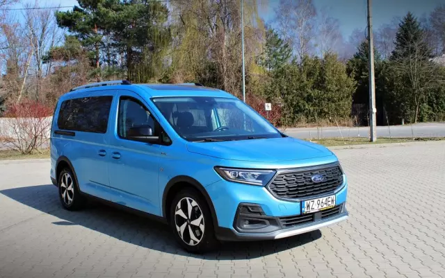 FORD Tourneo Connect 2.0 EcoBlue Active