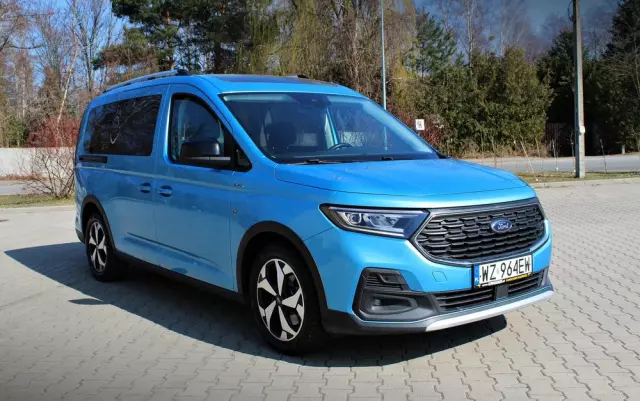 FORD Tourneo Connect 2.0 EcoBlue Active