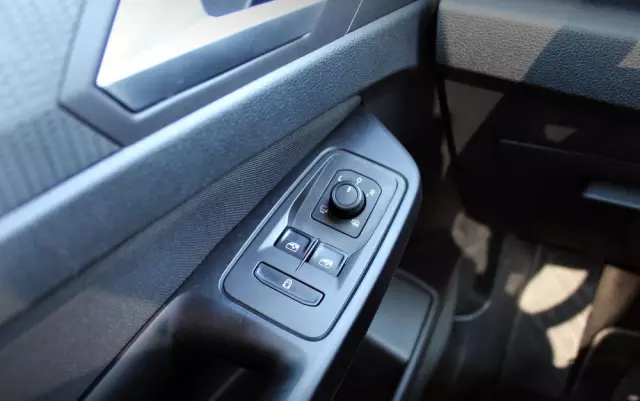 FORD Tourneo Connect 2.0 EcoBlue Active