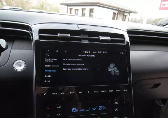 HYUNDAI Tucson 1.6 T-GDi 48V Executive 4WD DCT