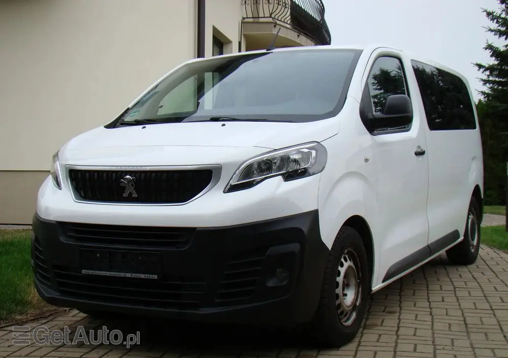 PEUGEOT Traveller 