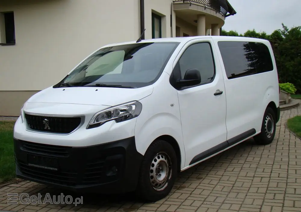 PEUGEOT Traveller 