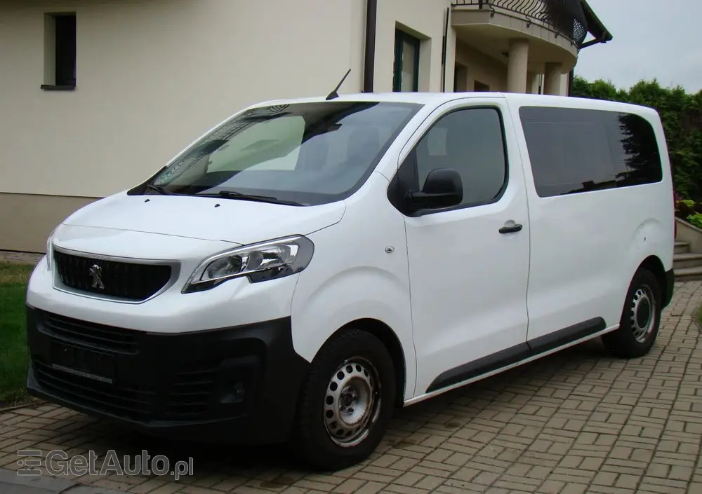PEUGEOT Traveller 