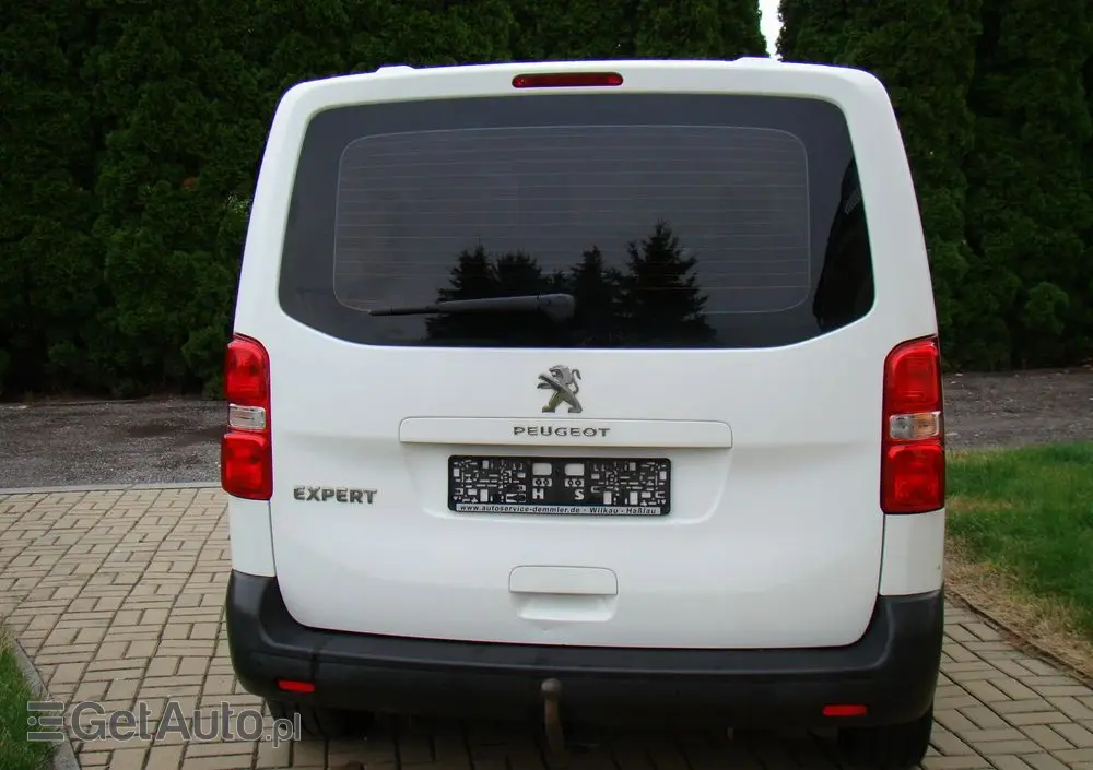 PEUGEOT Traveller 