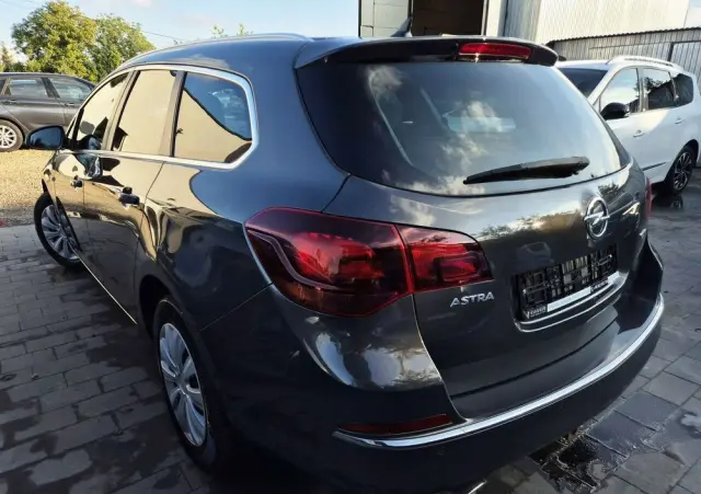 OPEL Astra 2.0 CDTI DPF SportsTourer Exklusiv