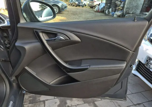 OPEL Astra 2.0 CDTI DPF SportsTourer Exklusiv