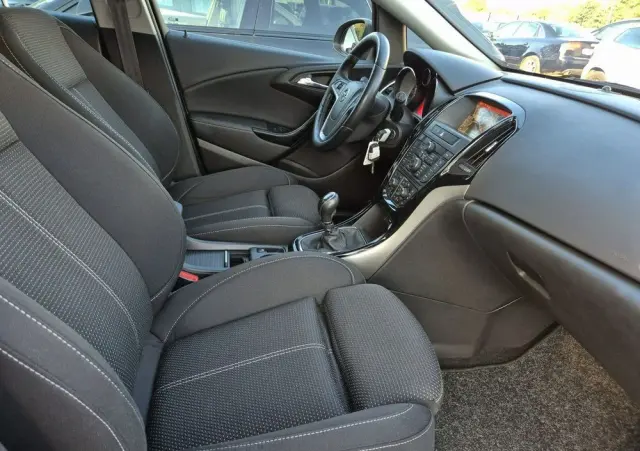 OPEL Astra 2.0 CDTI DPF SportsTourer Exklusiv