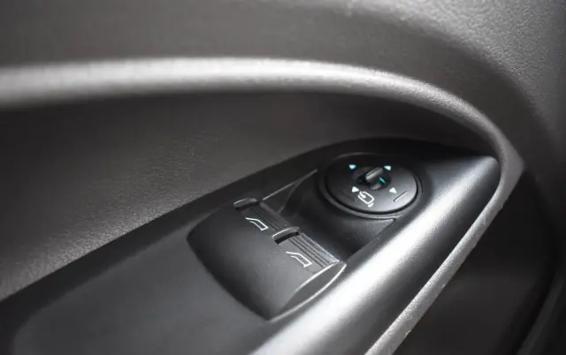 FORD TRANSIT CONNECT 230 L2 