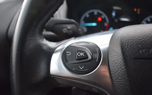 FORD TRANSIT CONNECT 230 L2 