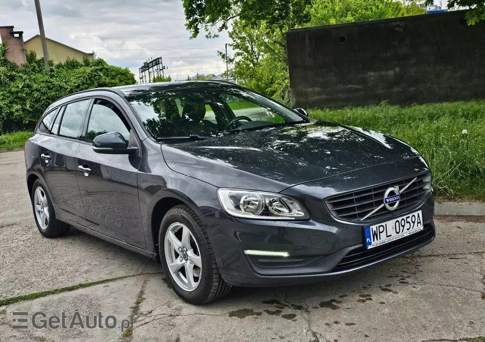 VOLVO V60 D2 Drive-E Momentum