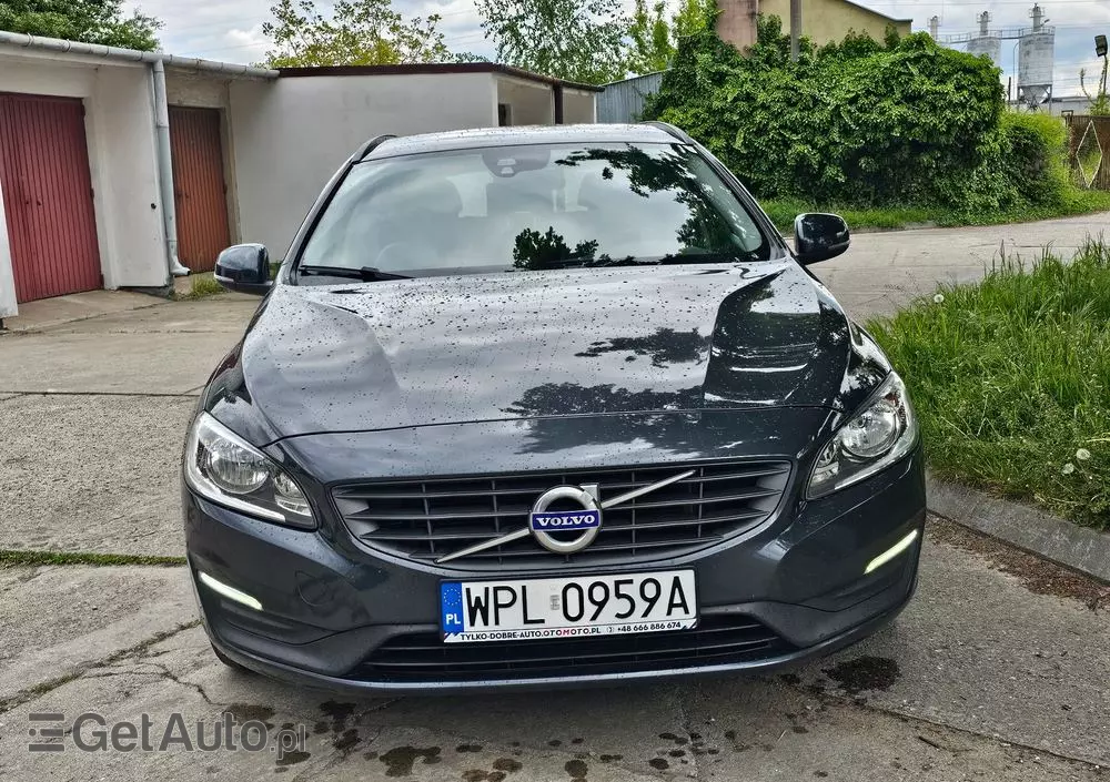 VOLVO V60 D2 Drive-E Momentum
