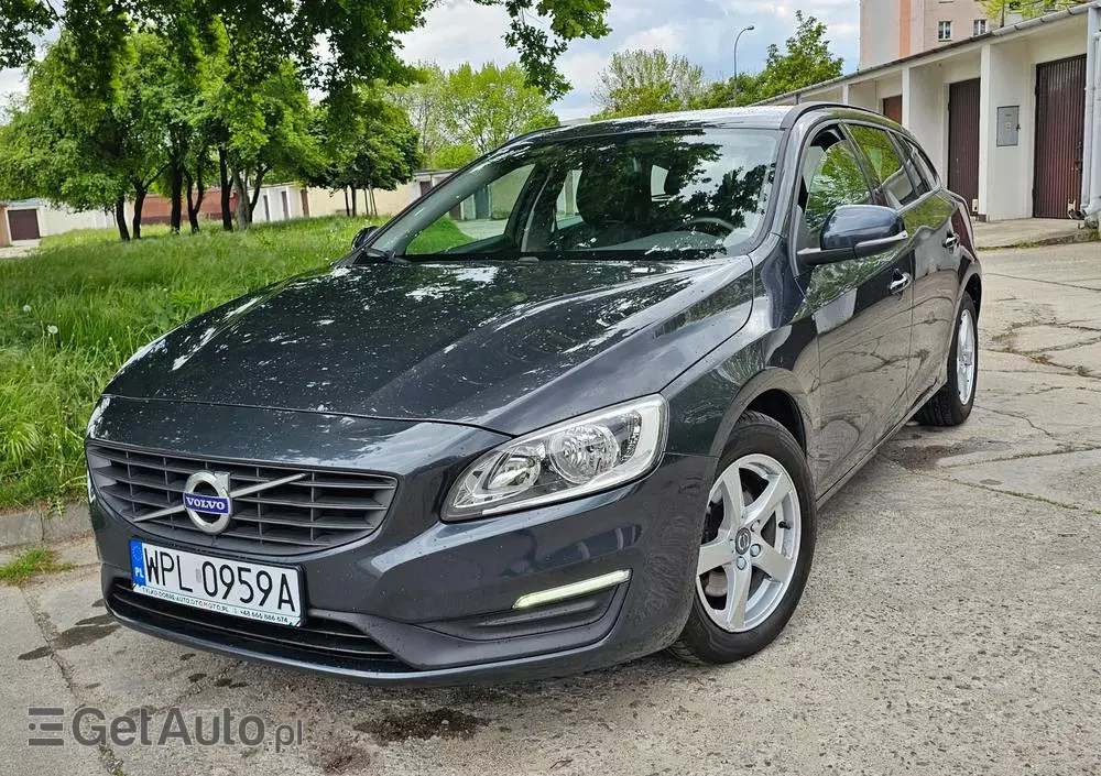 VOLVO V60 D2 Drive-E Momentum
