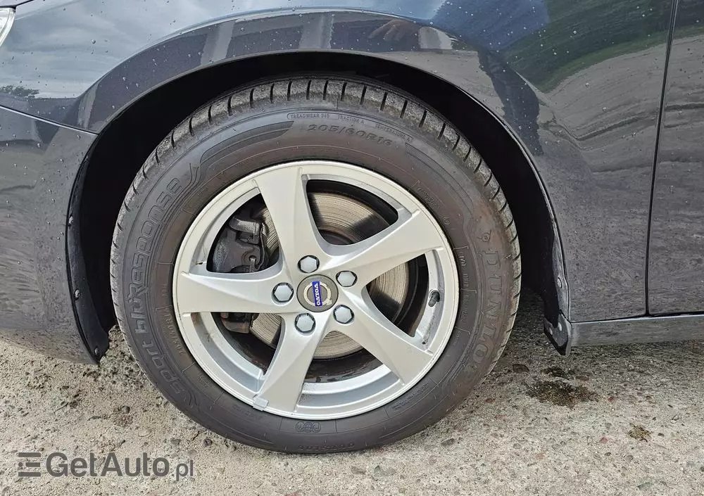 VOLVO V60 D2 Drive-E Momentum