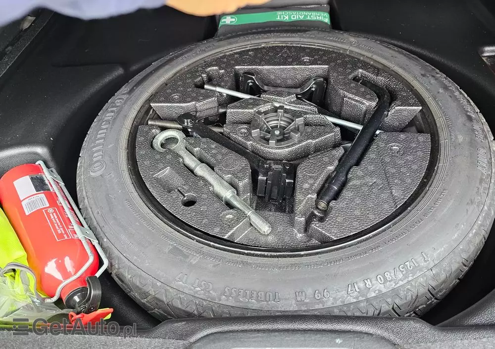 VOLVO V60 D2 Drive-E Momentum