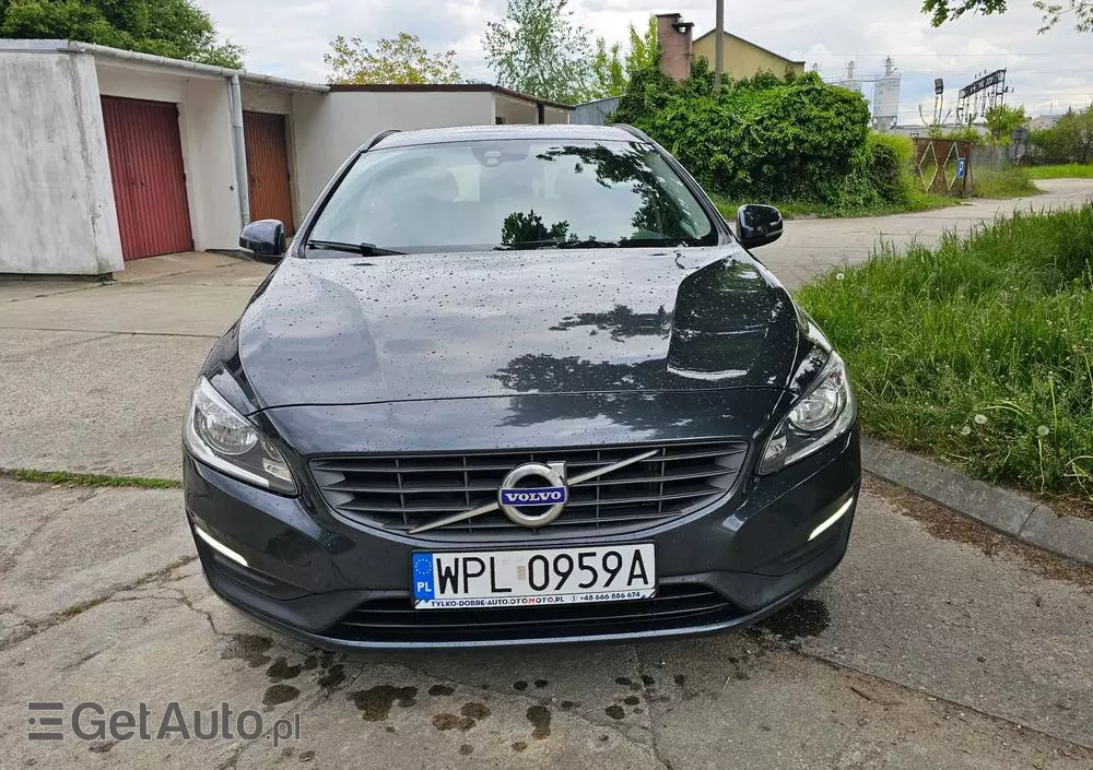 VOLVO V60 D2 Drive-E Momentum