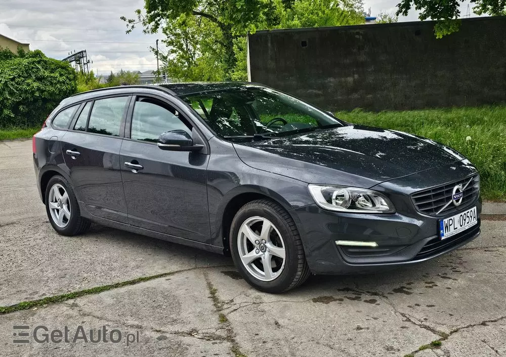 VOLVO V60 D2 Drive-E Momentum