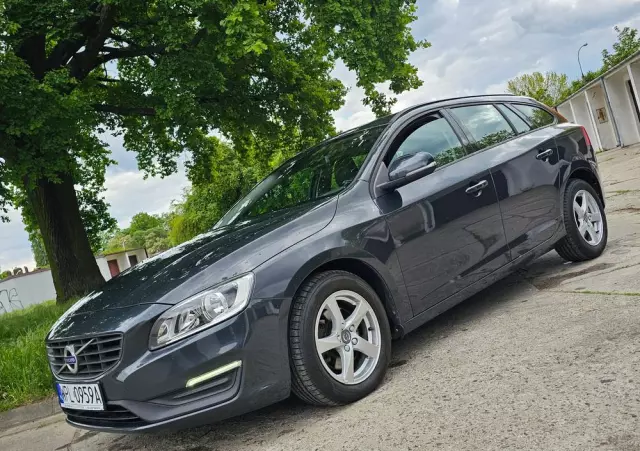 VOLVO V60 D2 Drive-E Momentum