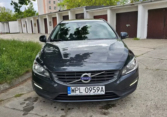 VOLVO V60 D2 Drive-E Momentum