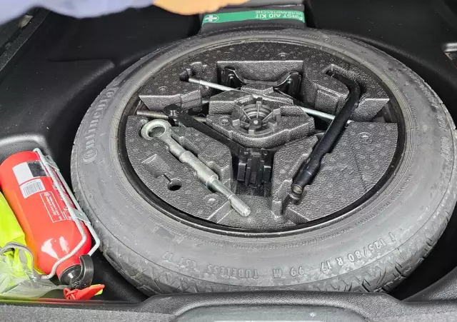 VOLVO V60 D2 Drive-E Momentum