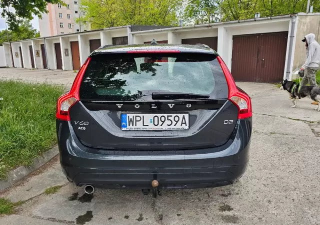 VOLVO V60 D2 Drive-E Momentum