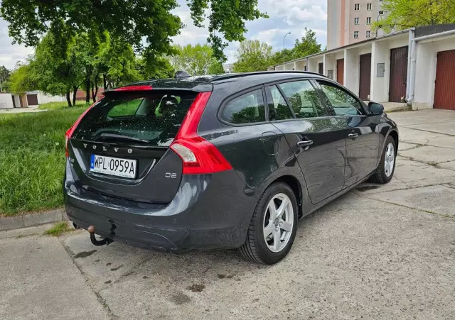 VOLVO V60 D2 Drive-E Momentum