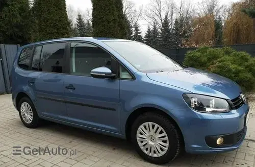VOLKSWAGEN Touran 