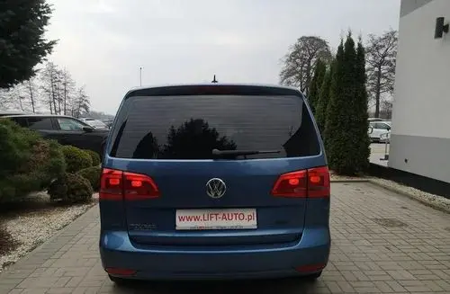 VOLKSWAGEN Touran 