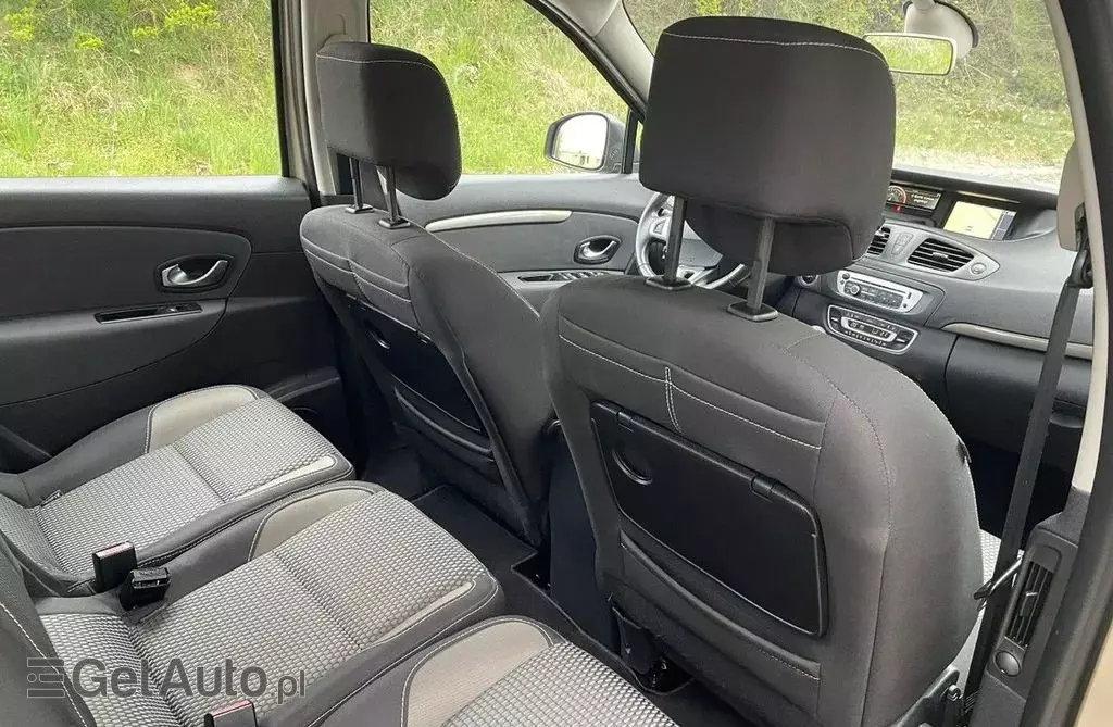 RENAULT Scenic 