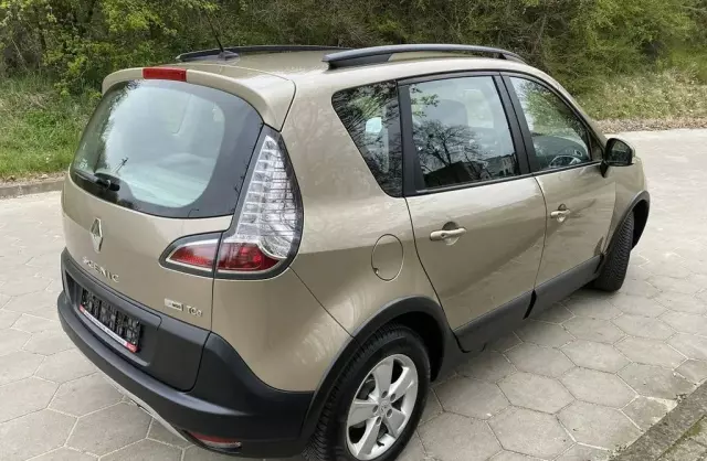 RENAULT Scenic 