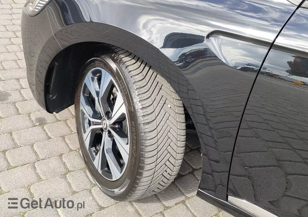 RENAULT Clio TCe 90 EQUILIBRE