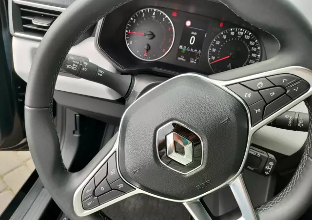 RENAULT Clio TCe 90 EQUILIBRE