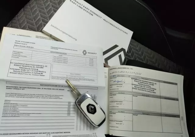 RENAULT Clio TCe 90 EQUILIBRE