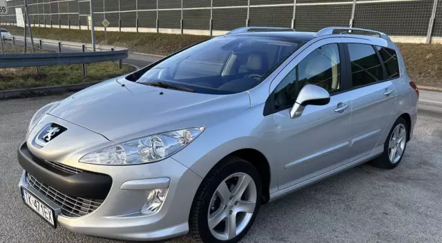 PEUGEOT 308 
