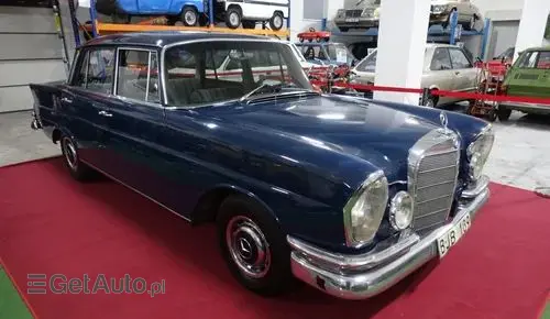 MERCEDES-BENZ 220sb 