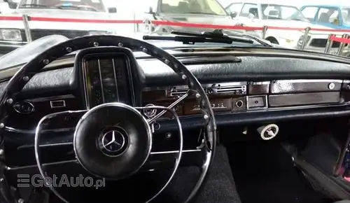 MERCEDES-BENZ 220sb 