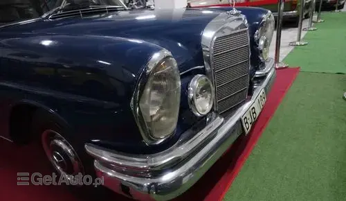 MERCEDES-BENZ 220sb 