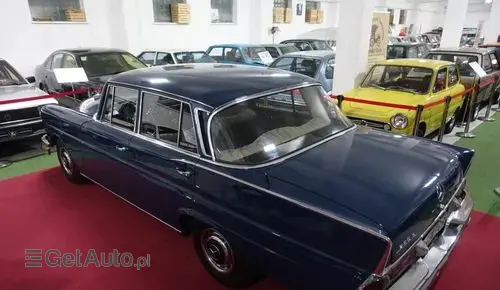 MERCEDES-BENZ 220sb 