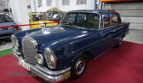 MERCEDES-BENZ 220sb 