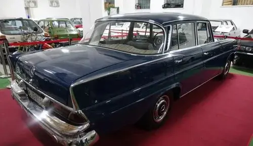 MERCEDES-BENZ 220sb 