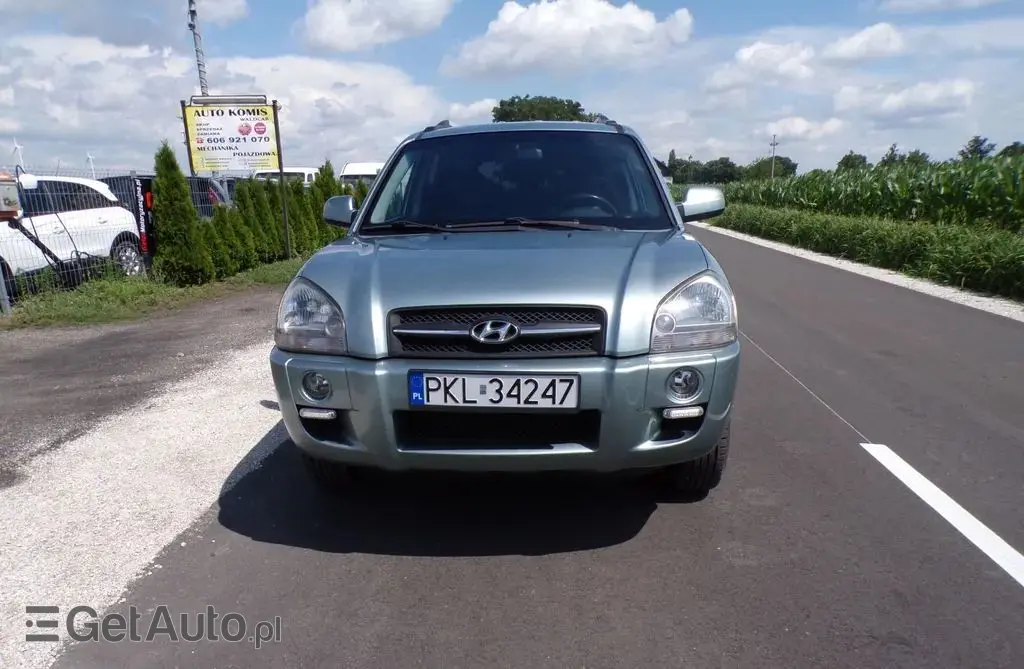 HYUNDAI Tucson 