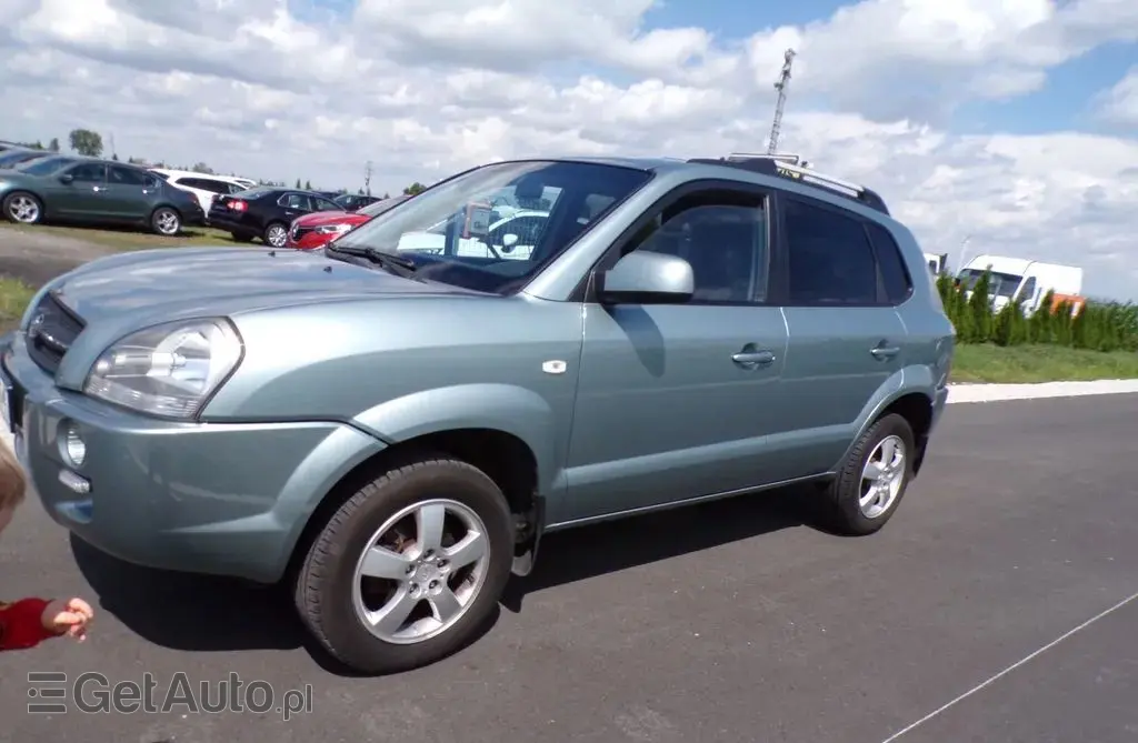 HYUNDAI Tucson 