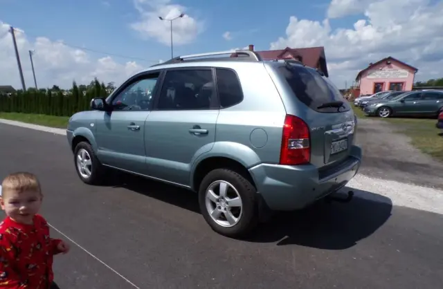 HYUNDAI Tucson 