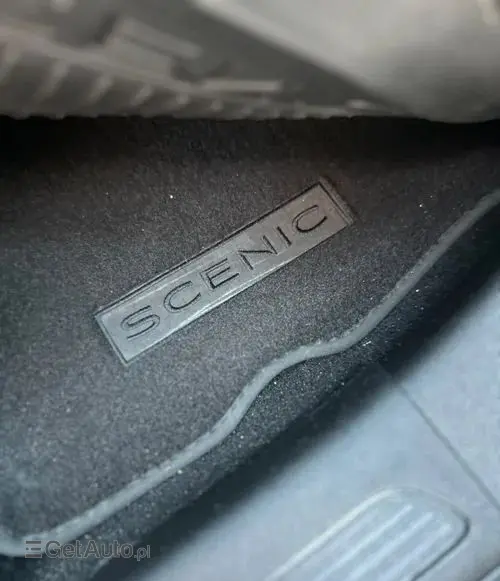 RENAULT Grand Scenic 